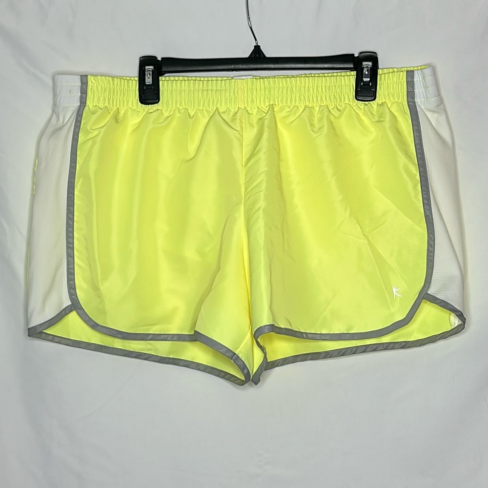 Women’s Athletic Shorts